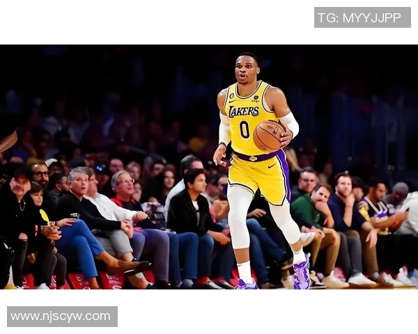 奇才与湖人对决分析：球队状态战术布局与关键球员表现全解析