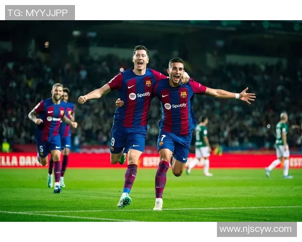 巴萨与巴黎的巅峰对决谁将捧起欧洲冠军的荣耀之杯