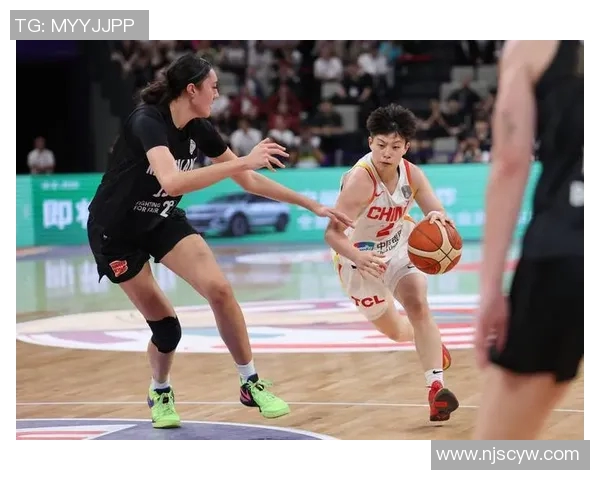 澳大利亚女篮与西班牙队激战正酣谁将晋级国际篮球赛决赛舞台