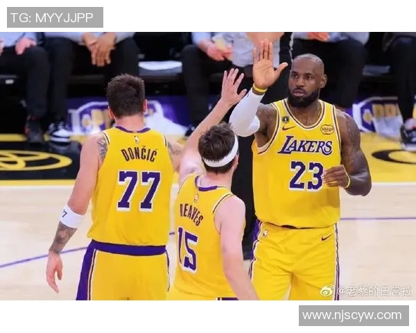 湖人对决热火精彩回顾视频12月11日比赛全场亮点集锦 湖人对决热火精彩回顾视频12月11日比赛全场亮点集锦