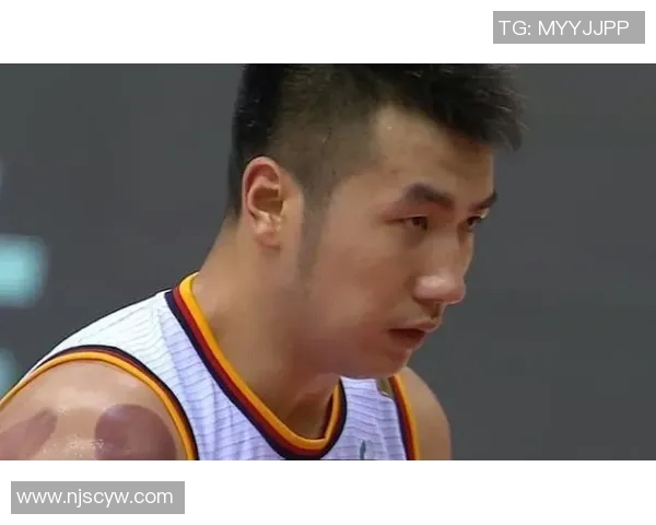 邹雨宸的艺术之路与人生哲学探讨：从舞台到生活的多重角色解析